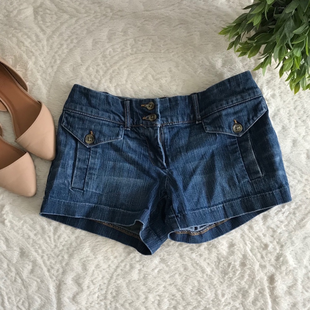 New York and Company Jean Shorts - Picture 1 of 4